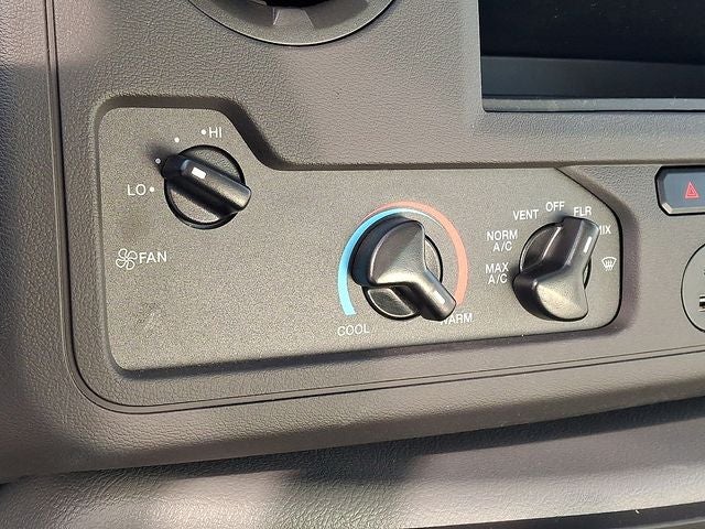 2024 Ford E-450SD 14' BOX TRUCK DRW