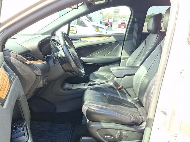 2016 Lincoln MKC Select