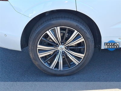 2023 Volvo XC60 B6 Ultimate Bright Theme