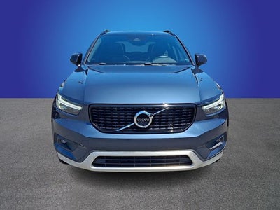 2022 Volvo XC40 R-Design