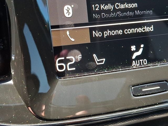 2022 Volvo XC40 R-Design