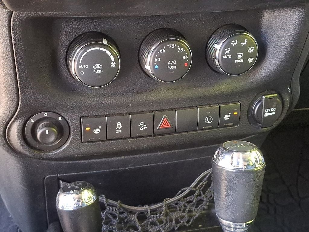 2014 Jeep Wrangler Unlimited Altitude