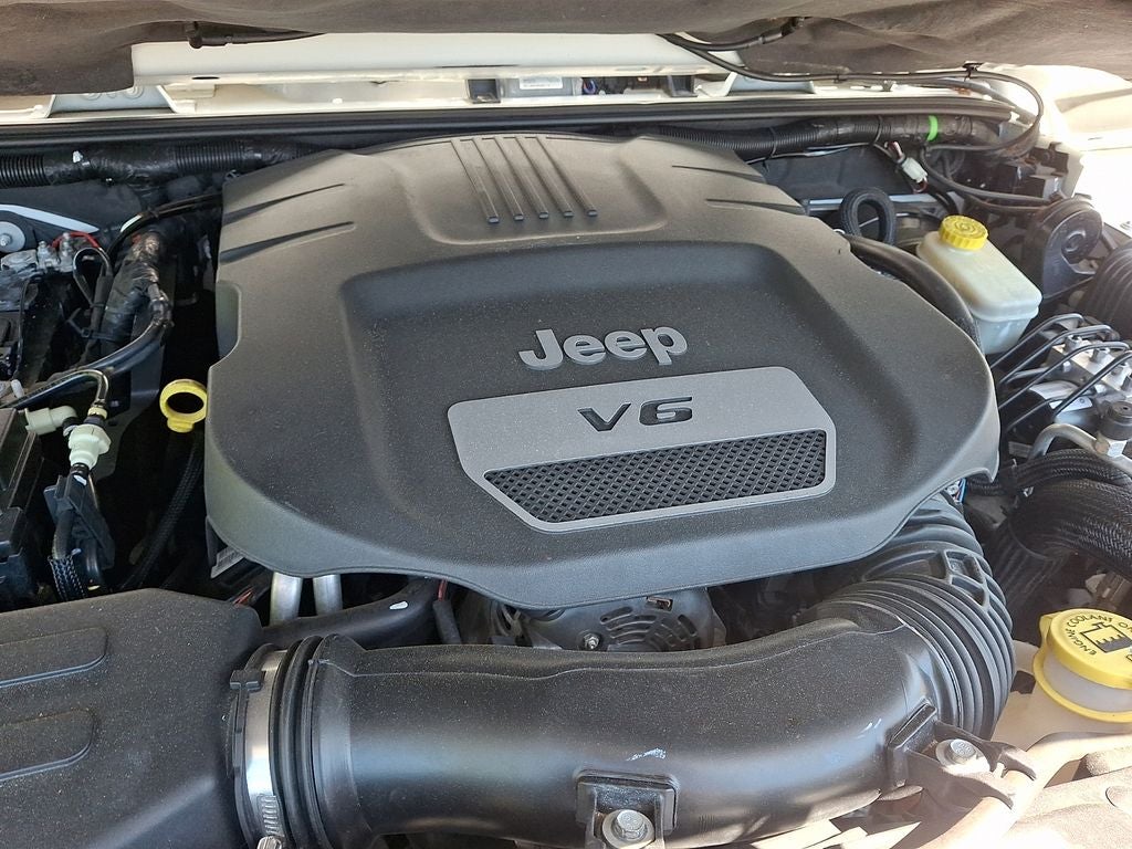 2014 Jeep Wrangler Unlimited Altitude