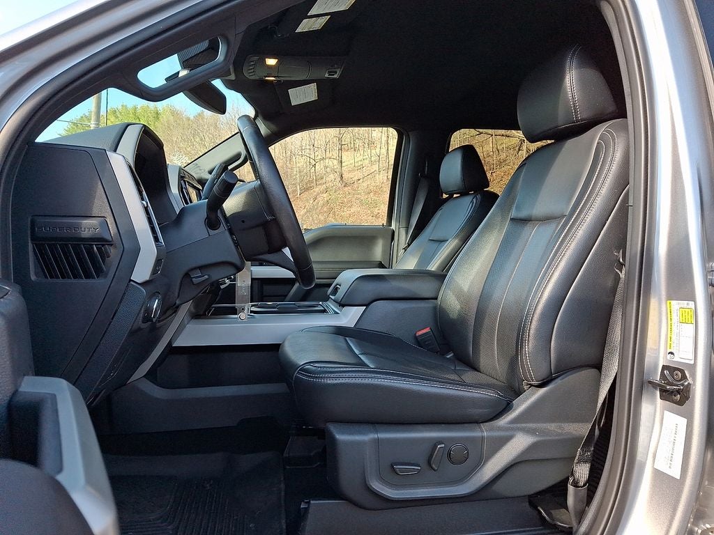 2022 Ford F-350SD Lariat