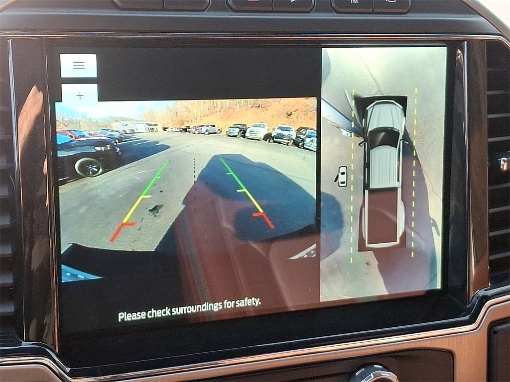 2022 Ford F-450SD Platinum