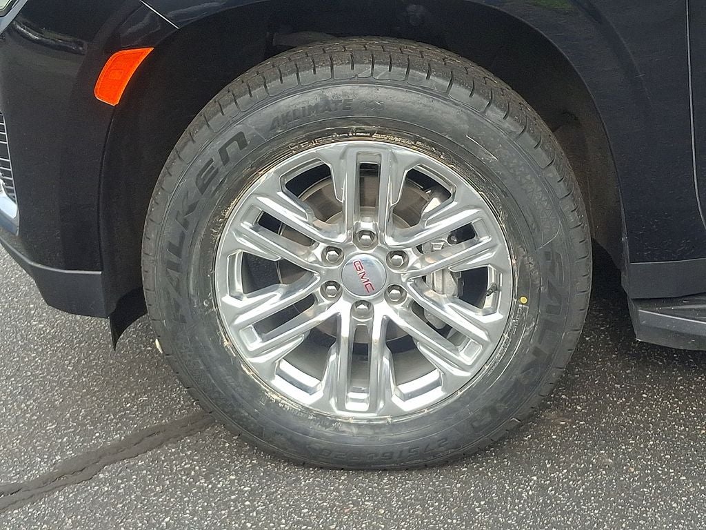 2024 GMC Yukon XL SLT