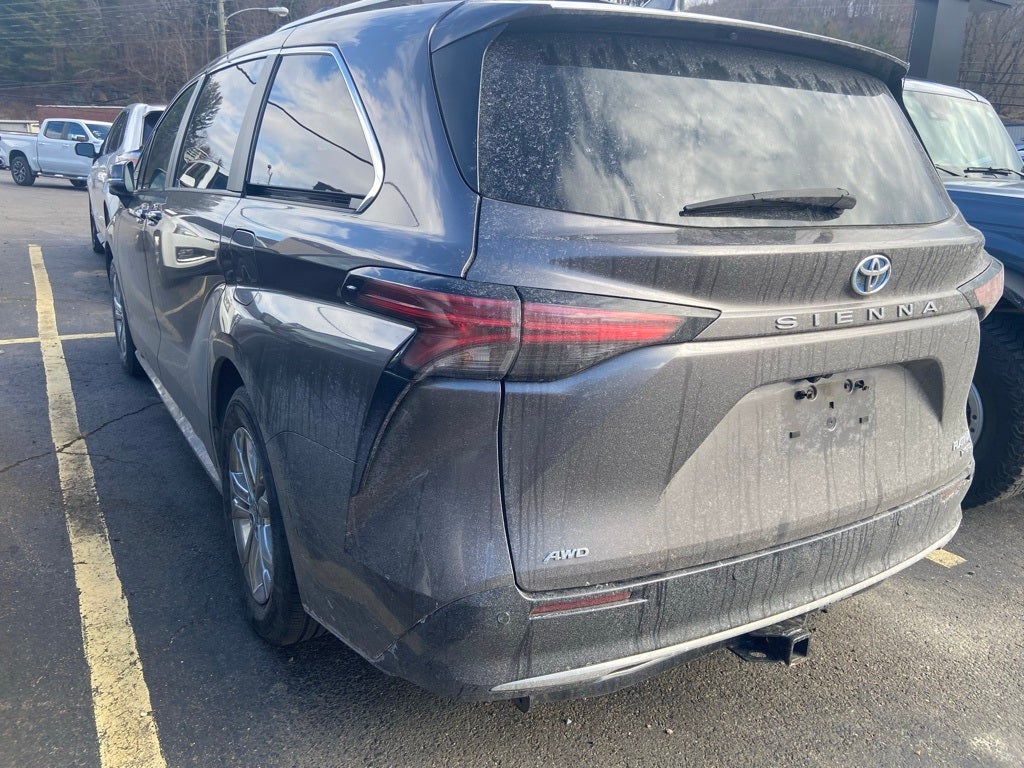 2023 Toyota Sienna Platinum 7 Passenger