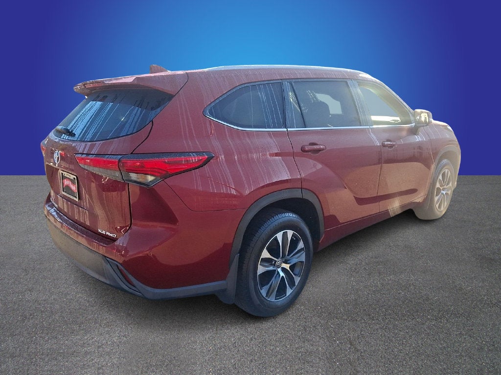 2023 Toyota Highlander XLE