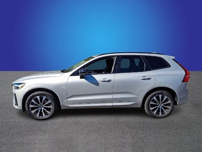 2023 Volvo XC60 B5 Plus Dark Theme