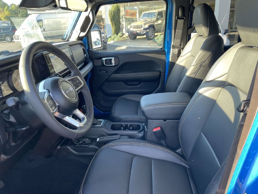 2026 Jeep Wrangler 4-Door Sahara 4x4