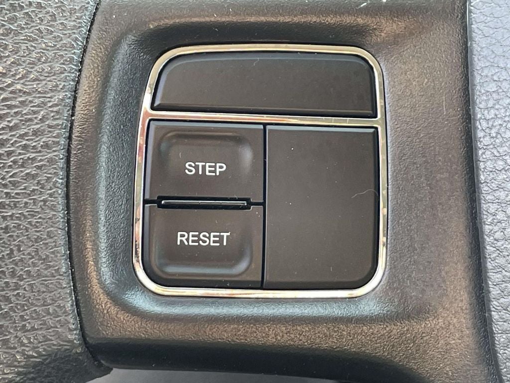 2012 RAM 1500 ST