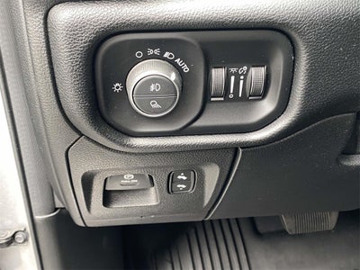 2021 RAM 1500 Laramie Crew Cab 4x4 5'7' Box