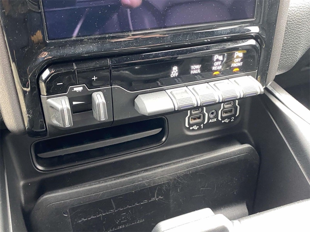 2021 RAM 1500 Laramie Crew Cab 4x4 5'7' Box