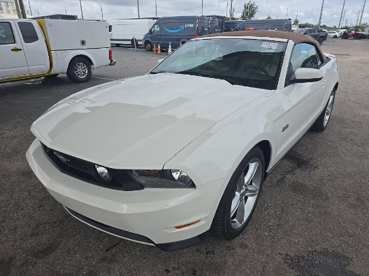 2011 Ford Mustang GT Premium