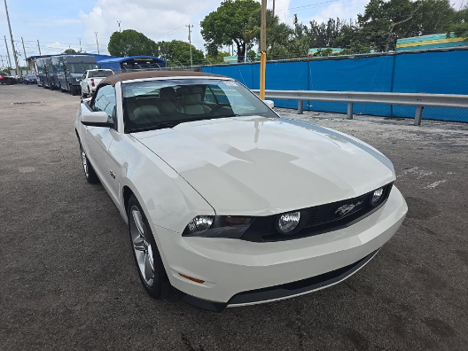 2011 Ford Mustang GT Premium