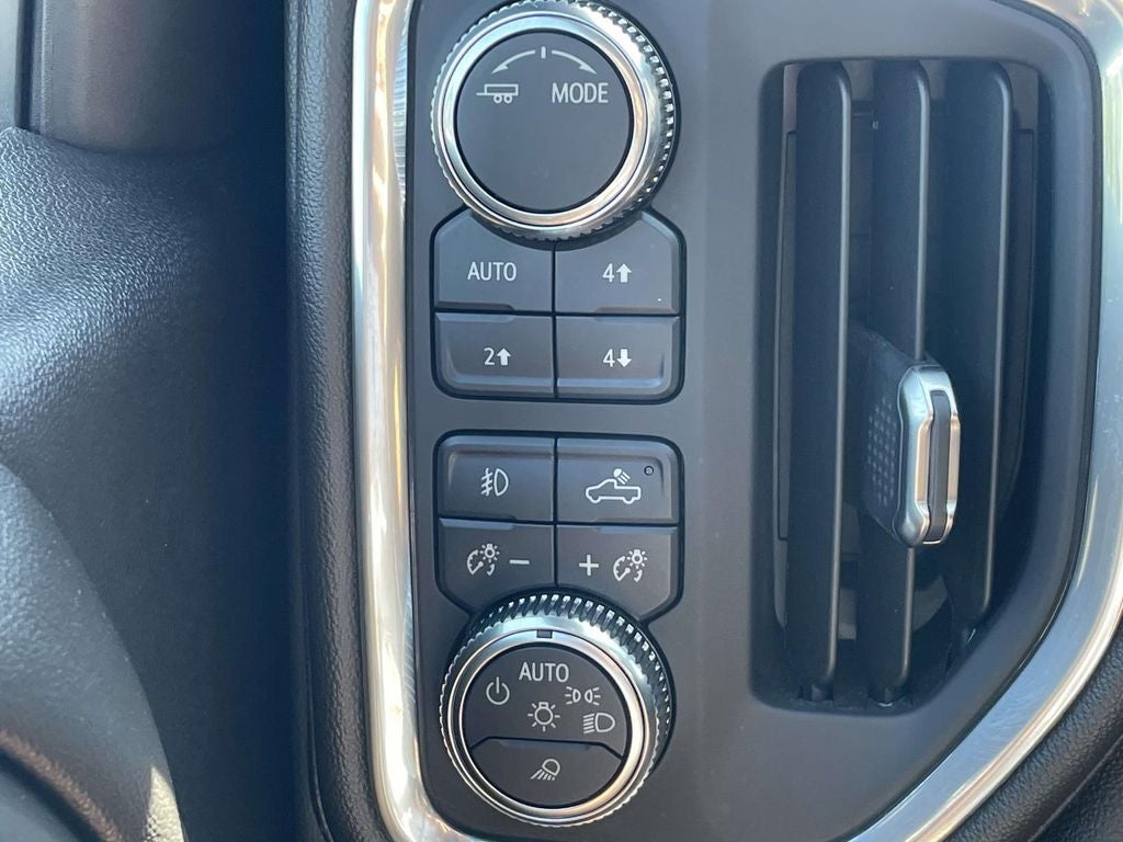2021 GMC Sierra 1500 4WD Crew Cab Short Box Elevation