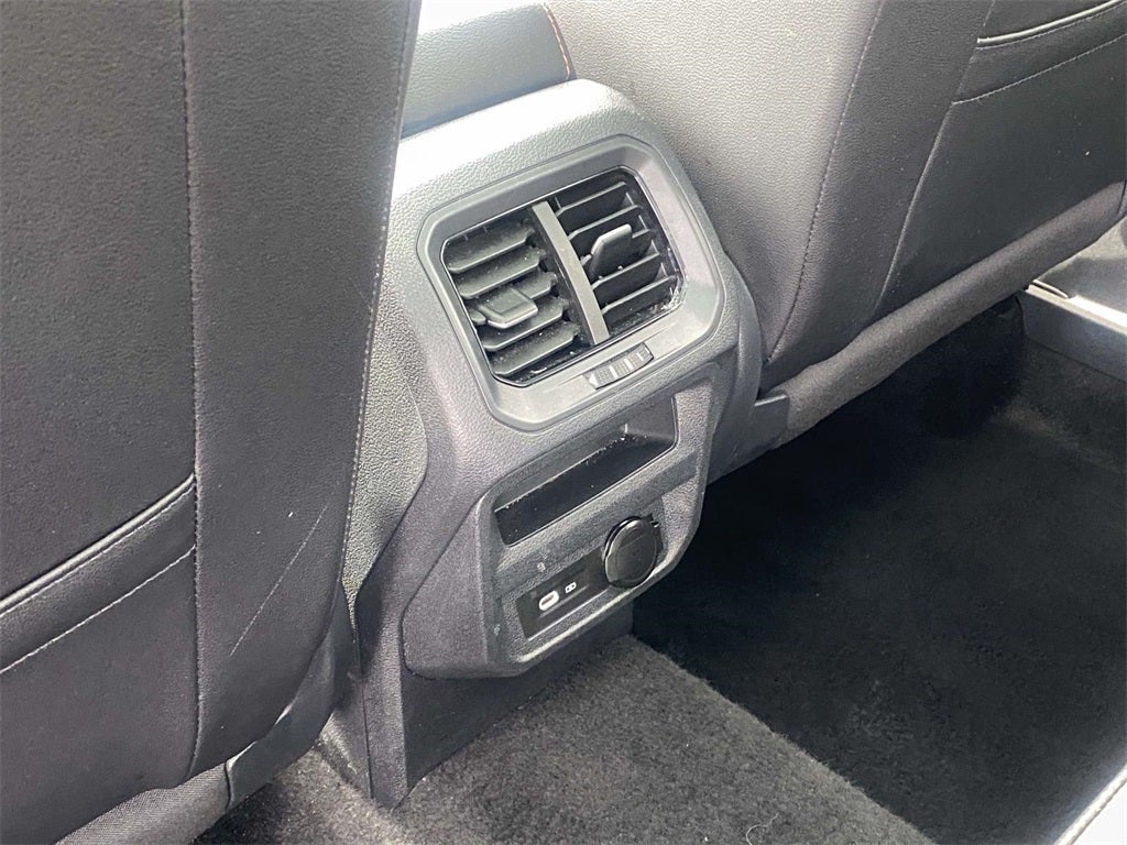 2024 Volkswagen Tiguan 2.0T Wolfsburg Edition