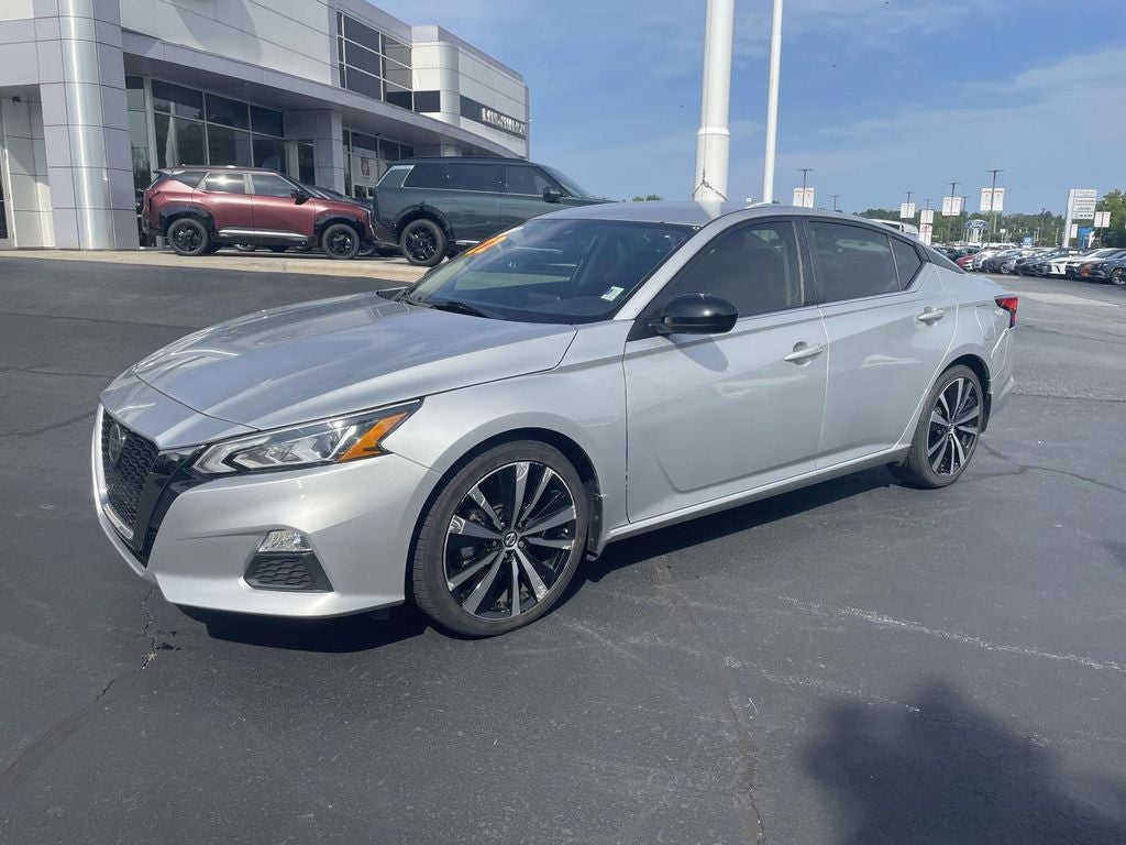 2022 Nissan Altima 2.5 SR
