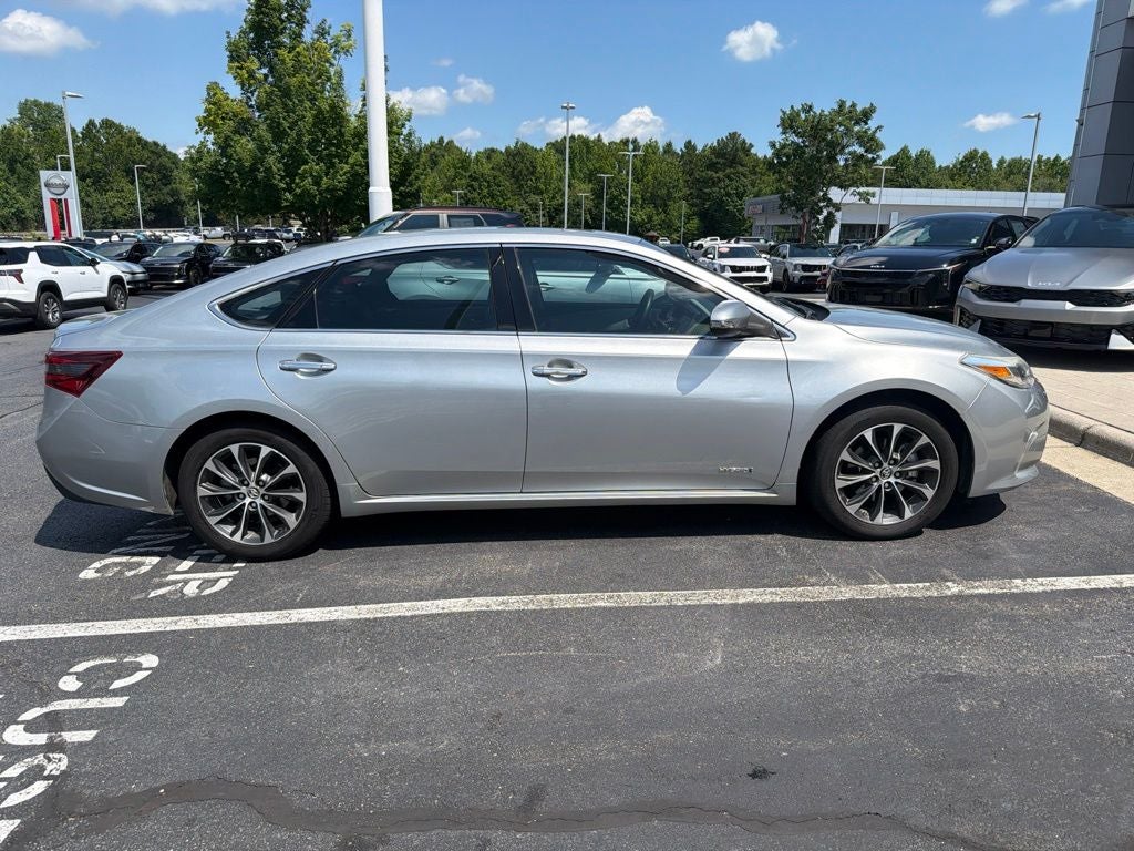 2016 Toyota Avalon Hybrid XLE Premium