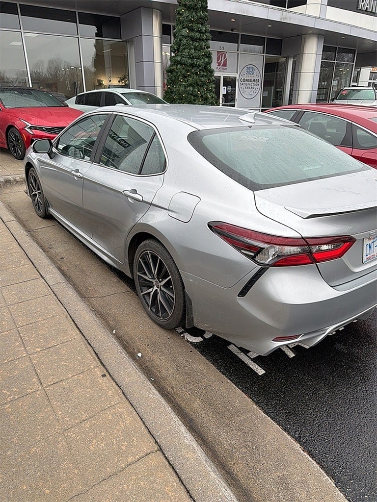 2022 Toyota Camry SE