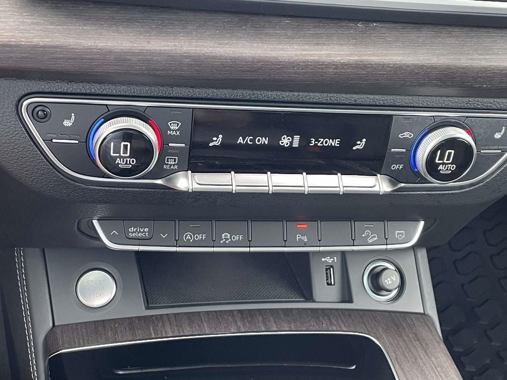 2024 Audi Q5 45 S line Premium quattro