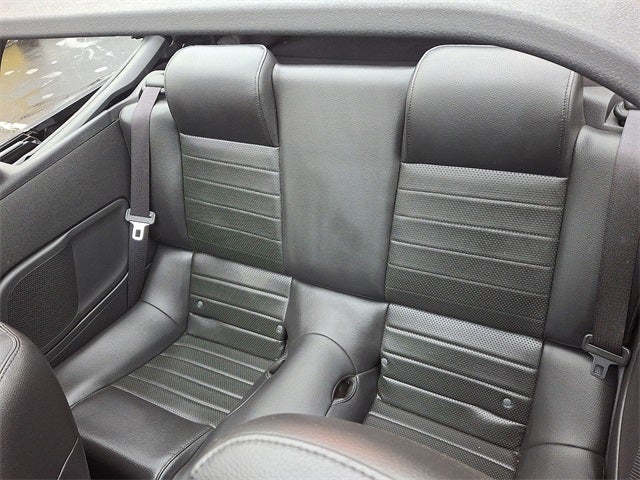 2006 Ford Mustang GT Deluxe