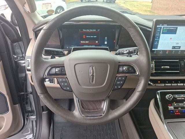 2024 Lincoln Navigator Premiere
