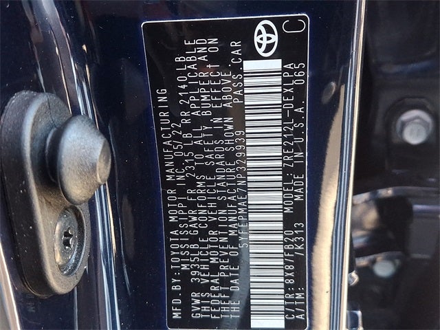 2022 Toyota Corolla LE