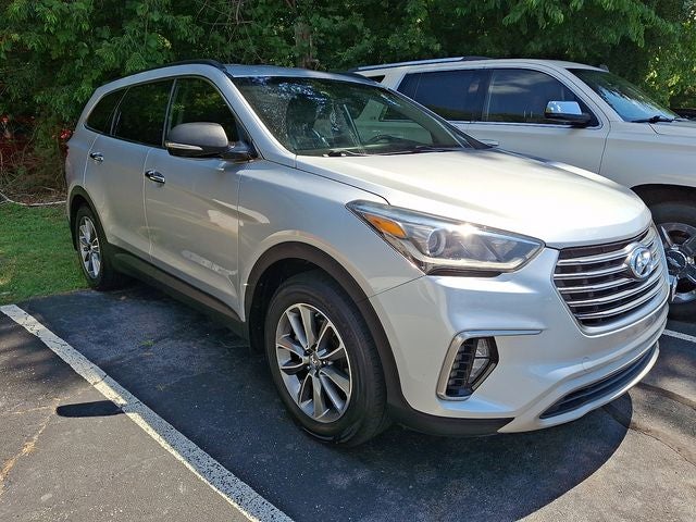 2018 Hyundai Santa Fe SE