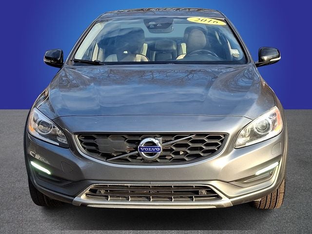 2016 Volvo S60 Cross Country T5 Platinum