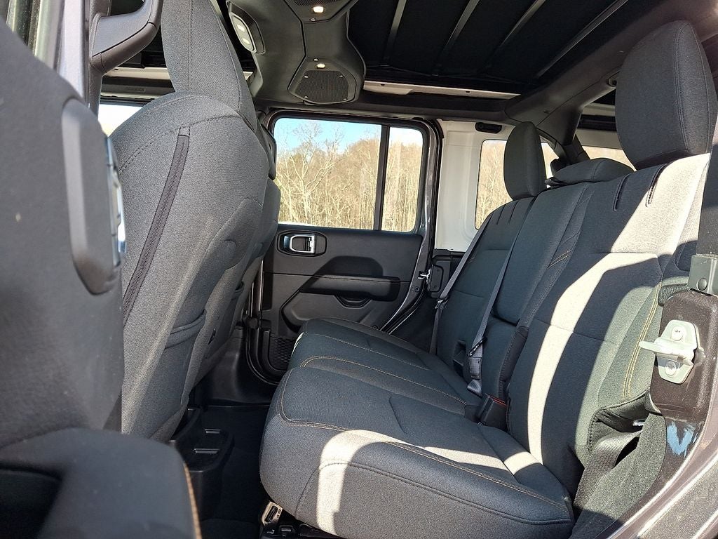 2025 Jeep Wrangler Sahara 4xe