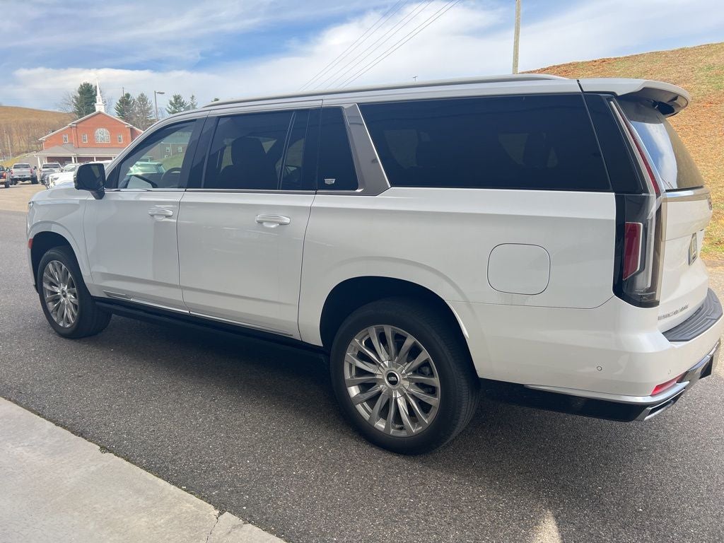 2024 Cadillac Escalade ESV Premium