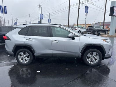 2025 Toyota RAV4 Hybrid XLE