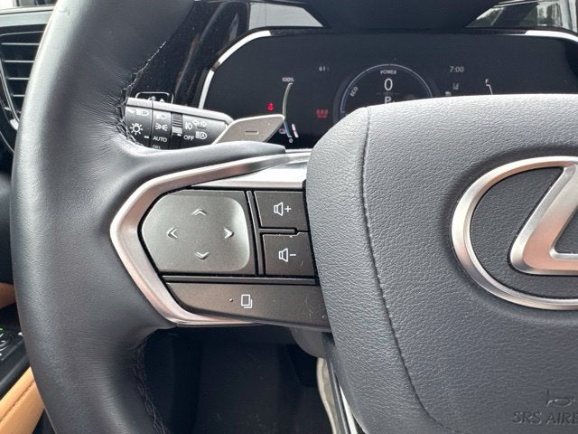 2026 Lexus NX 450h+ Luxury