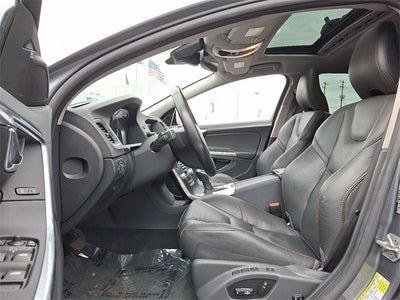 2016 Volvo V60 Cross Country T5