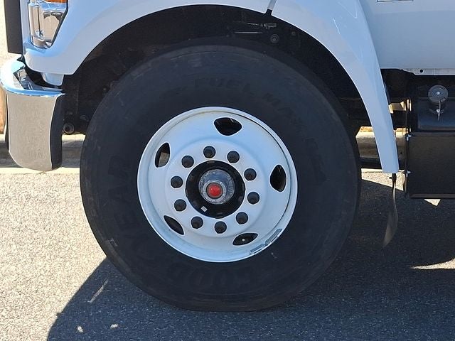 2023 Ford F-650SD Base