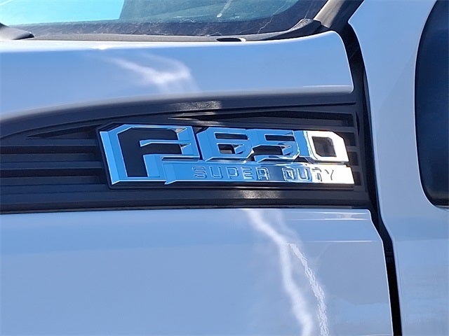 2023 Ford F-650SD Base