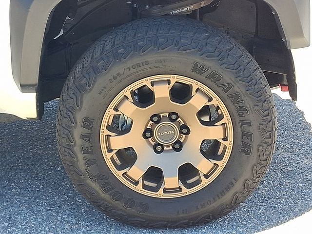 2025 Toyota Tacoma Hybrid Trailhunter