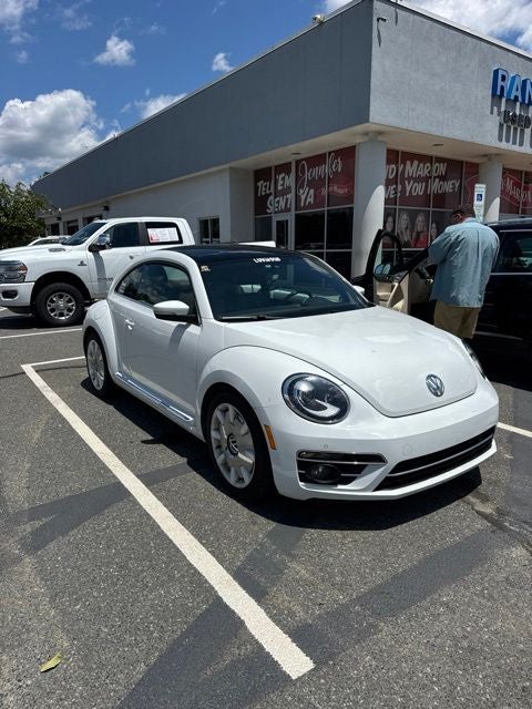 2018 Volkswagen Beetle 2.0T SE