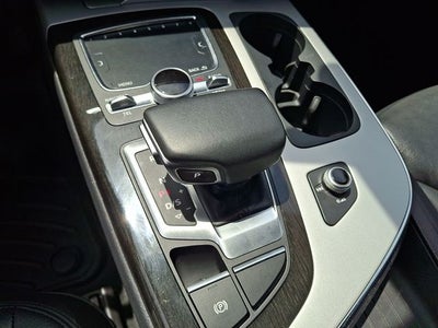 2019 Audi Q7 45 Premium Plus quattro