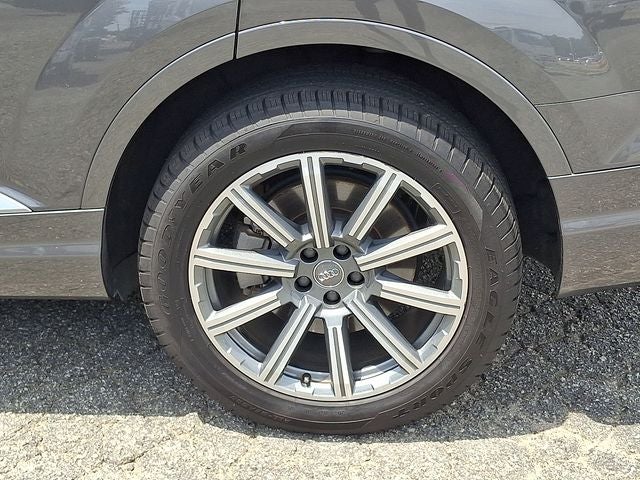 2019 Audi Q7 45 Premium Plus quattro