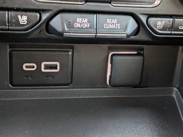 2024 Chevrolet Suburban Premier