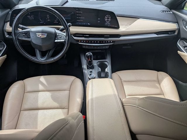 2024 Cadillac XT4 Premium Luxury