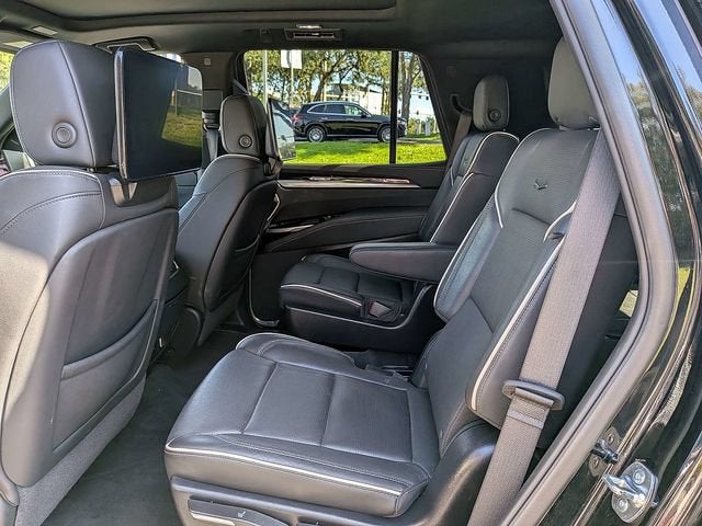 2025 Cadillac Escalade Premium Luxury