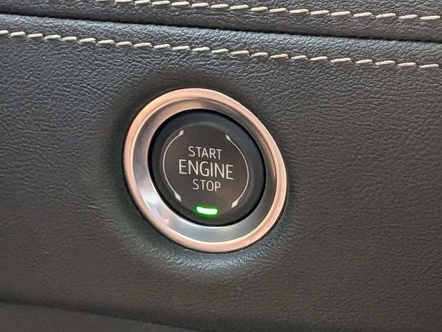 2025 Cadillac Escalade Premium Luxury