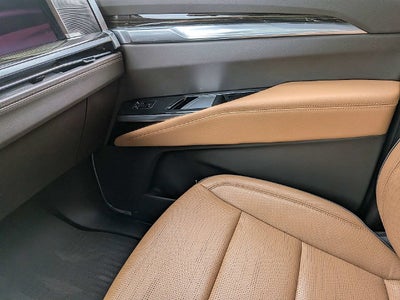 2025 Cadillac Escalade ESV Premium Luxury