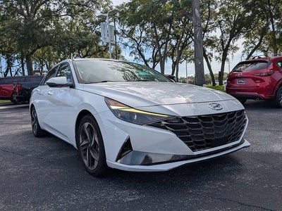 2022 Hyundai Elantra SEL