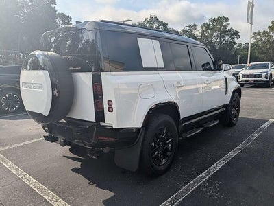 2025 Land Rover Defender X-Dynamic SE