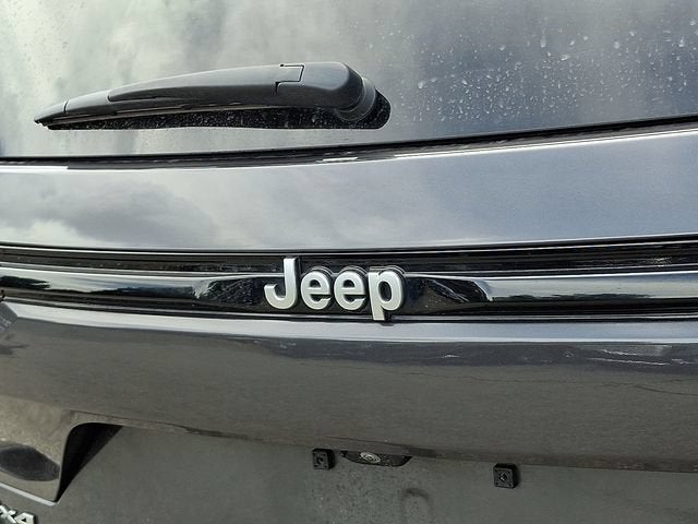 2022 Jeep Grand Cherokee Summit Reserve