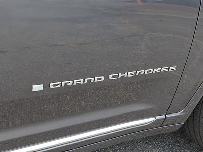 2022 Jeep Grand Cherokee Summit Reserve